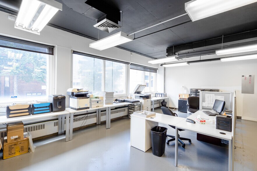 More Photos Of 8815 Av Du Parc, Montréal Loft Creative Space For Sale