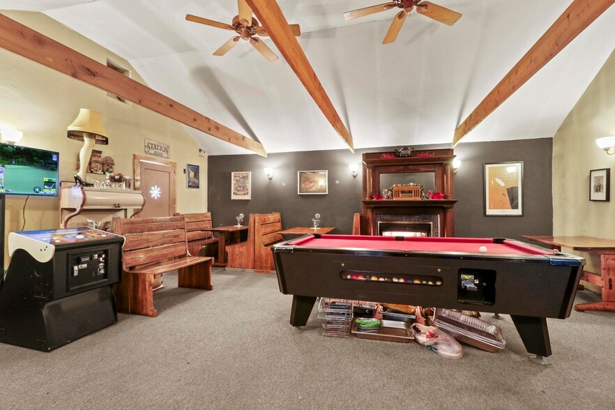 More Photos Of 9933 Bear Creek Blvd, Bear Creek Township Restaurant For Sale