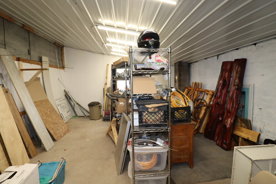 More Photos Of 522 Sanborn Ave, Ashland Storefront Retail Residential For Sale