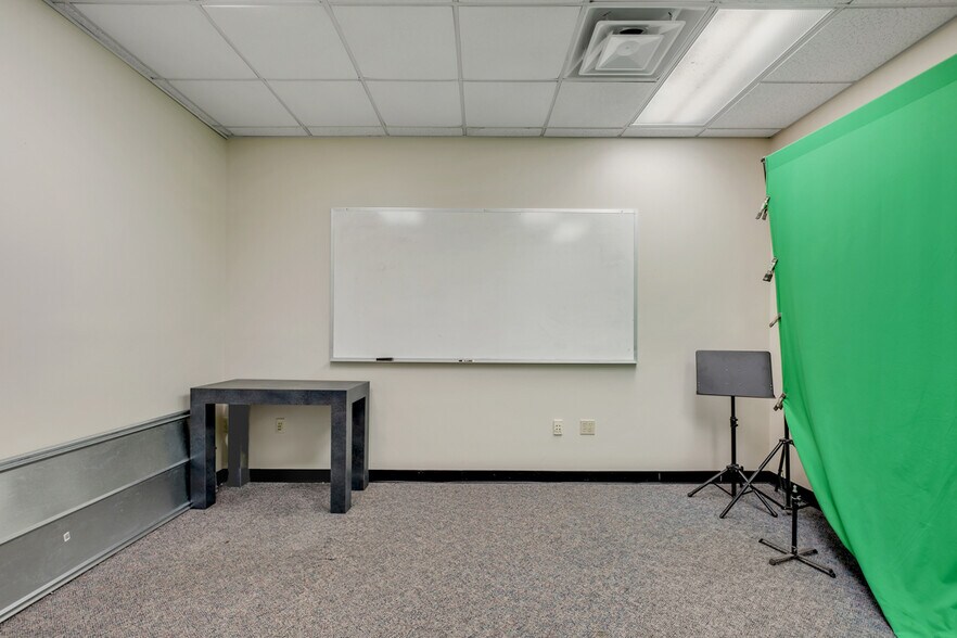 More Photos Of 1917 Commonwealth Ln, Tallahassee Medical For Lease