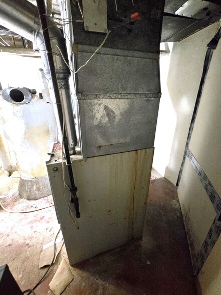 More Photos Of 2409 S Lyndale Ave, Minneapolis Multifamily For Sale