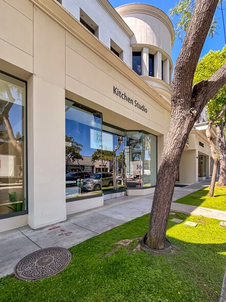 More Photos Of 8900-8920 Beverly Blvd, West Hollywood Office For Lease