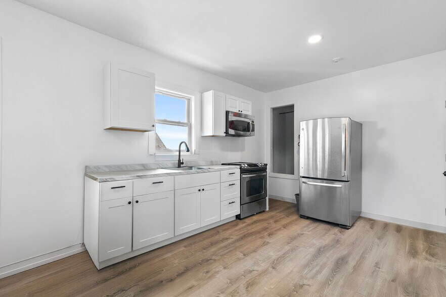 More Photos Of 116 Foundry St, Central Falls Apartments For Sale