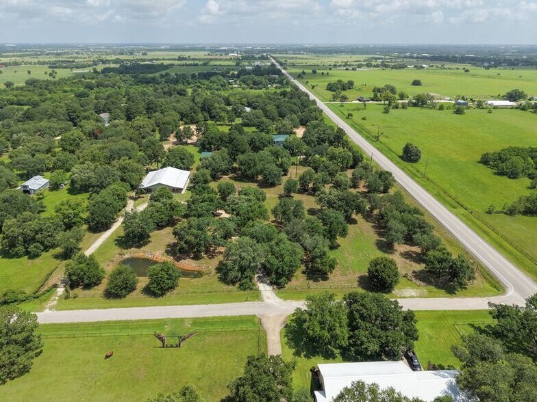 More Photos Of 32956 Londonderry Dr, Waller Warehouse For Sale