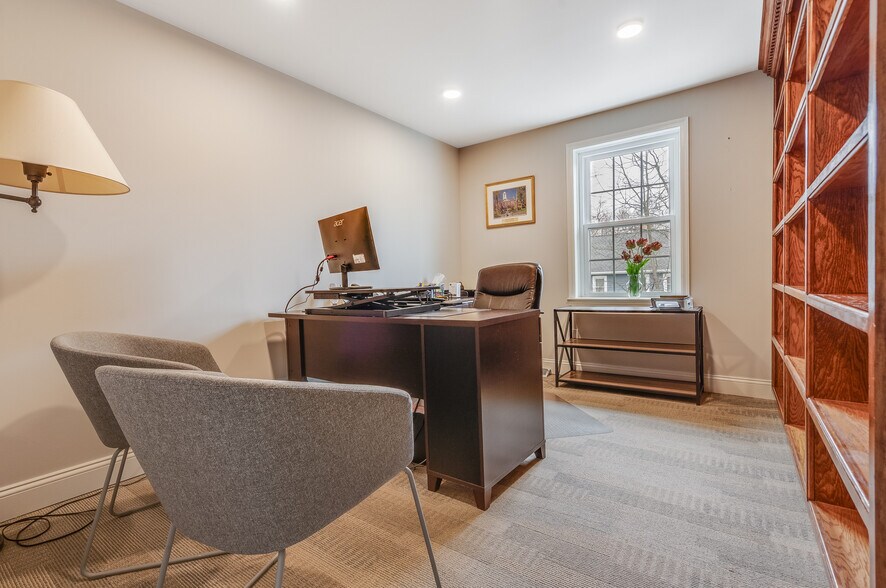 More Photos Of 560 Main St, Chatham Medical For Sale