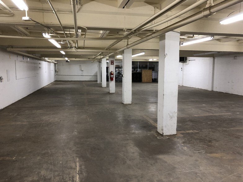 More Photos Of 701 Murfreesboro Rd, Nashville Warehouse For Lease