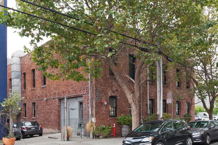 More Photos Of 3001 19th St, San Francisco Office For Lease