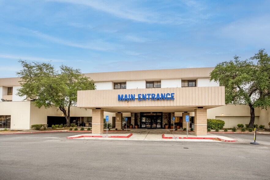 More Photos Of 7400 Barlite Blvd, San Antonio Medical For Lease