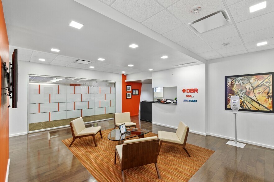 More Photos Of 9990 Richmond Ave, Houston Office For Lease