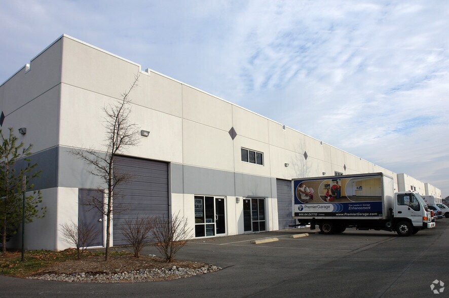 More Photos Of 45945 Trefoil Ln, Sterling Light Manufacturing For Sale