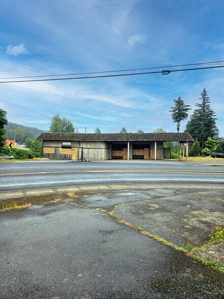 More Photos Of 204 S 1st Ave, Mill City General Retail For Sale