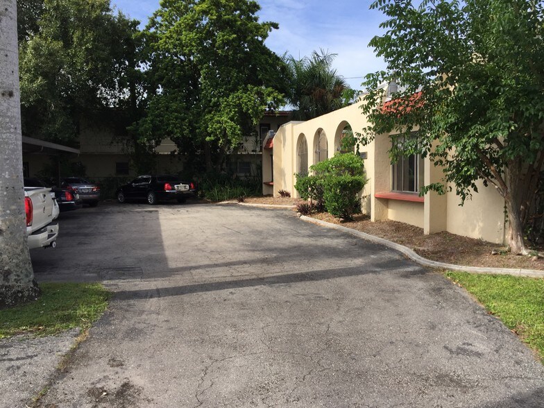 More Photos Of 2548-2550 First St, Fort Myers Loft Creative Space For Lease