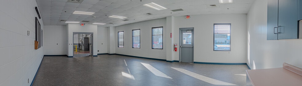 More Photos Of 186 Commerce Dr, LaGrange Industrial For Sale