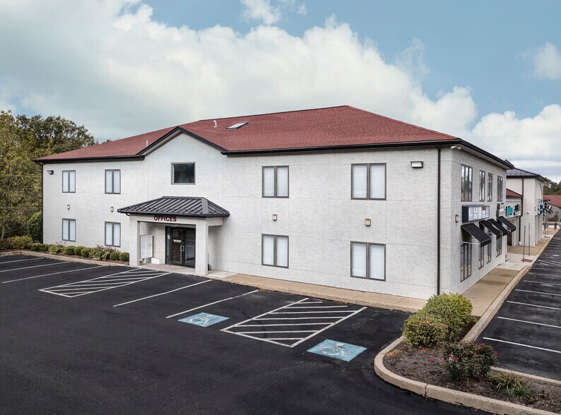 More Photos Of 672-712 Main St, Harleysville Unknown For Lease