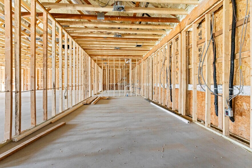 More Photos Of 1411 N 3rd St, Langley Warehouse For Sale