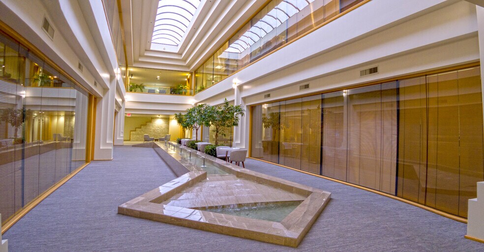 More Photos Of 100 Stony Point Rd, Santa Rosa Unknown For Lease