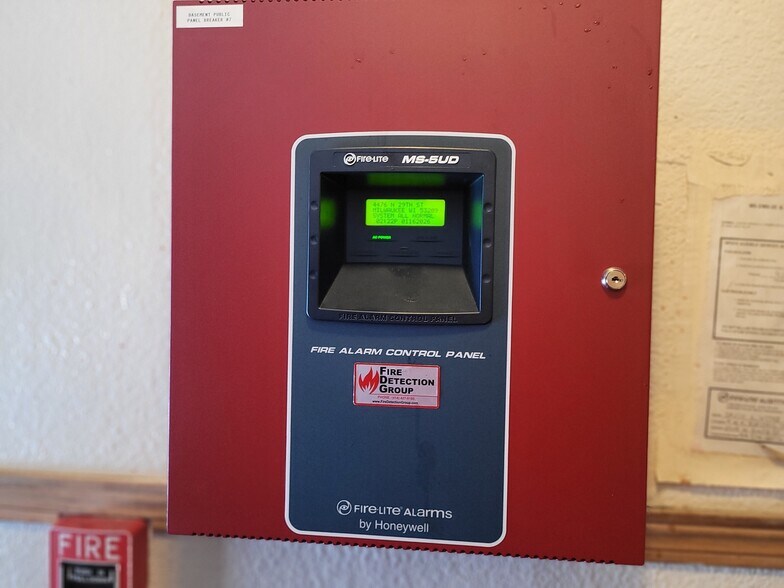 More Photos Of 4476 N 29th St, Milwaukee Freestanding For Sale