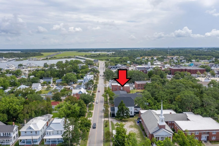 More Photos Of 204 Turner St, Beaufort Office Residential For Sale