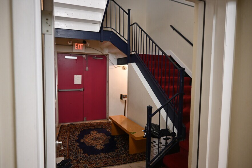 More Photos Of 2715-2725 22nd St NE, Washington Religious Facility For Sale