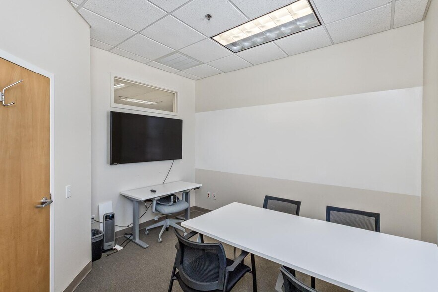 More Photos Of 56 College St, Asheville Office For Lease