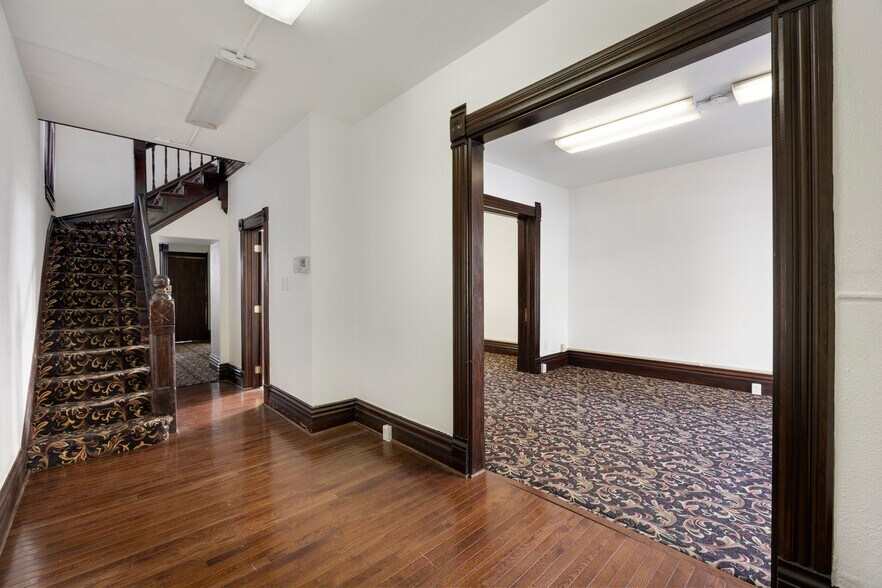 More Photos Of 1325 Delaware St, Denver Office For Lease