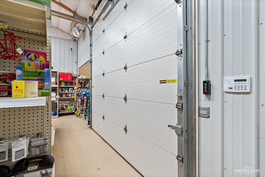 More Photos Of 105 W Illinois Route 71 Rt, Newark Freestanding For Lease