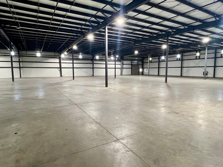 More Photos Of 521 W 14th St, Panama City Flex For Lease