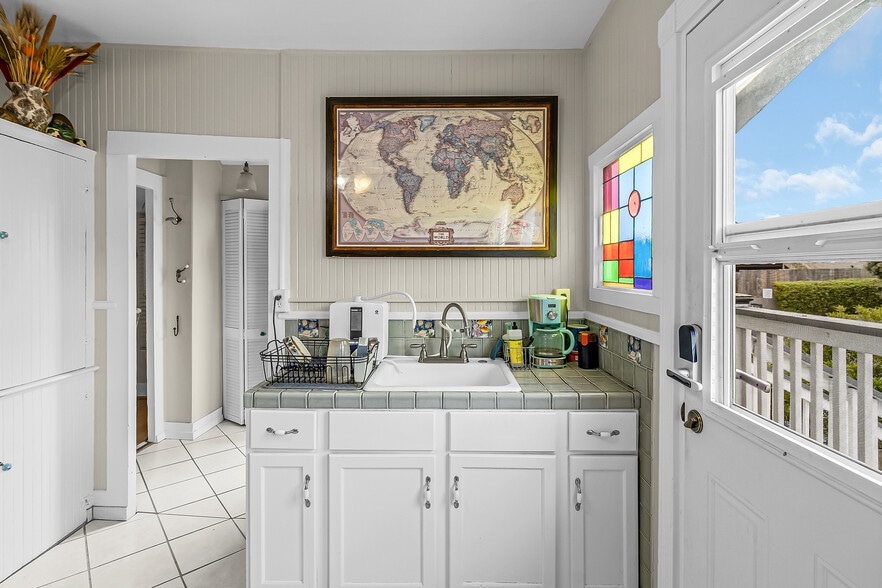 More Photos Of 883 Lighthouse Ave, Monterey General Retail For Sale