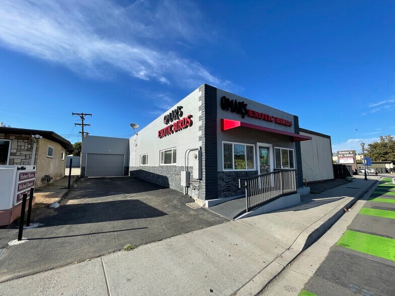 Primary Photo Of 410 Vista Village Dr, Vista Freestanding For Lease