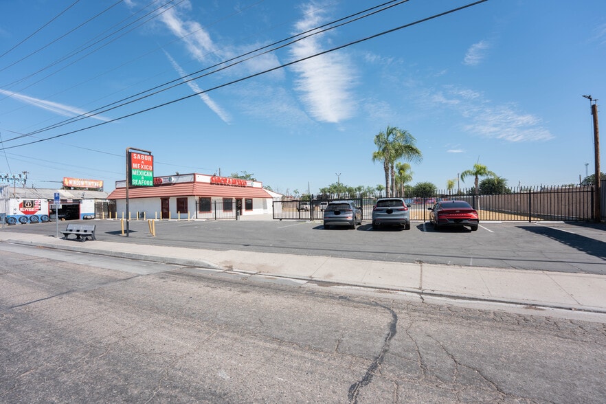 More Photos Of 2112 E California Ave, Bakersfield Restaurant For Sale