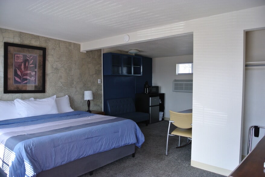 More Photos Of 9986 N Government Way, Hayden Hotel For Sale