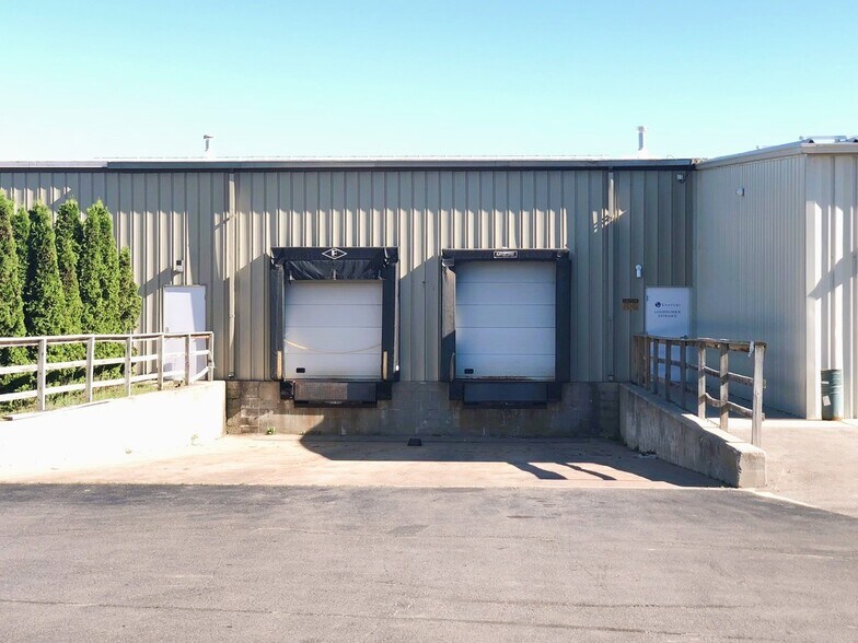 More Photos Of 2291 Traversefield Dr, Traverse City Manufacturing For Lease