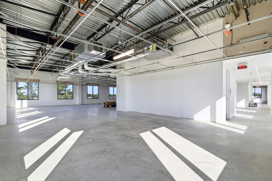 More Photos Of 10402 Valley Forge Dr, Houston Office For Lease