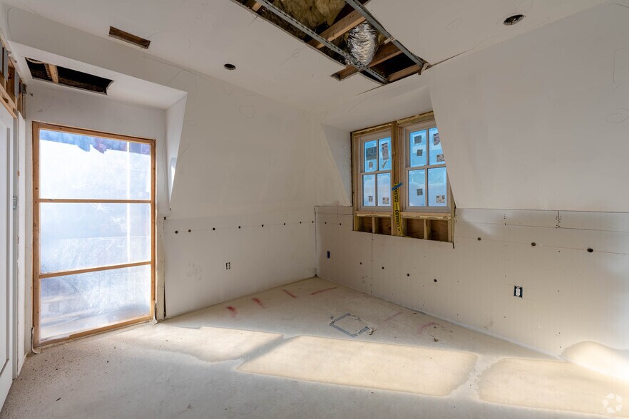 More Photos Of 421 T St NW, Washington Apartments For Sale