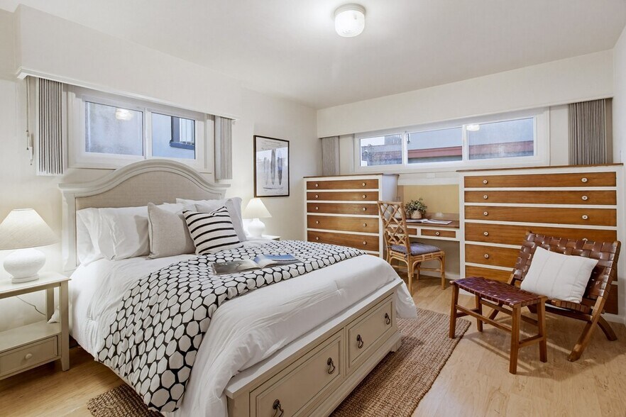 More Photos Of 829 Avalon Ct, San Diego Apartments For Sale