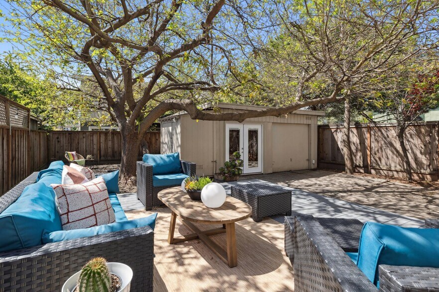 More Photos Of 449 37th St, Oakland Apartments For Sale