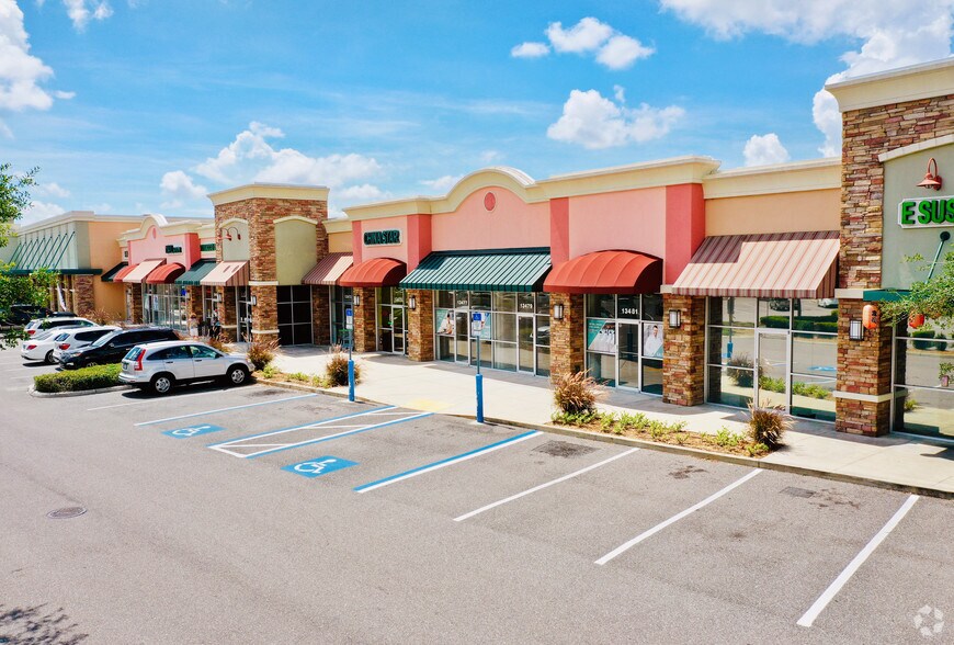 More Photos Of 13455-13485 County Line Rd, Spring Hill General Retail For Lease