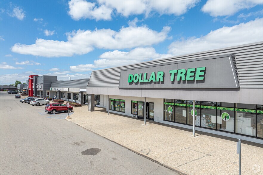 More Photos Of 2241-2353 44th St SE, Grand Rapids Freestanding For Lease