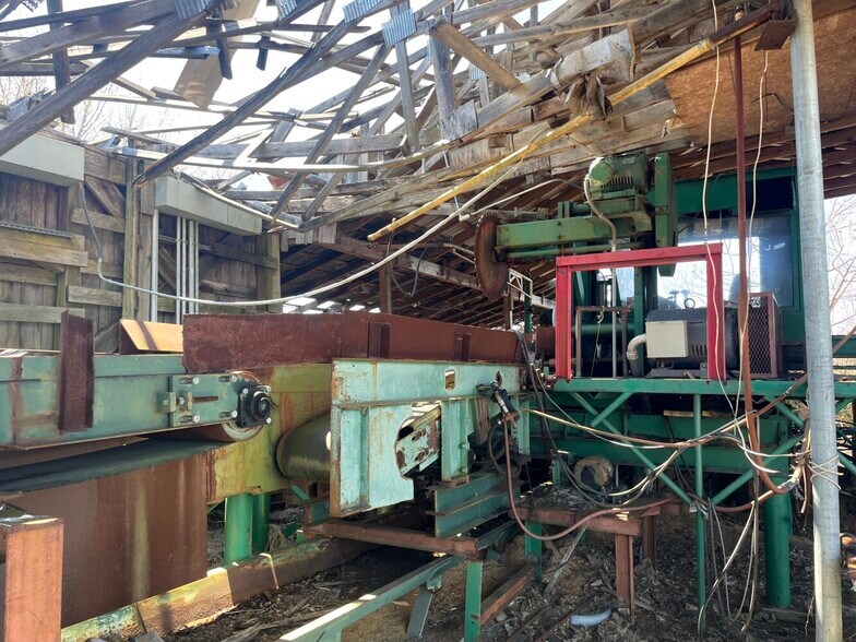 More Photos Of 3016 Highway 81, Fall Branch Land For Sale