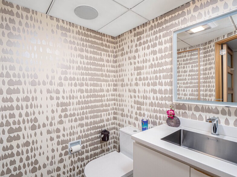 More Photos Of 1025 Fifth Ave, New York Apartments For Sale