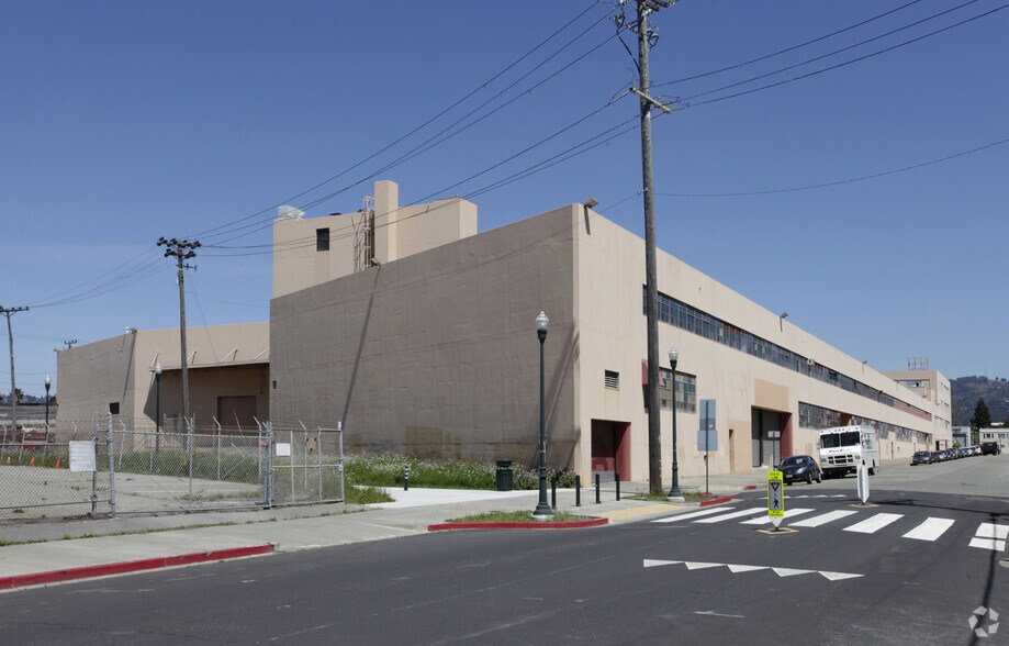 More Photos Of 3100 San Pablo Ave, Berkeley Research And Development For Lease