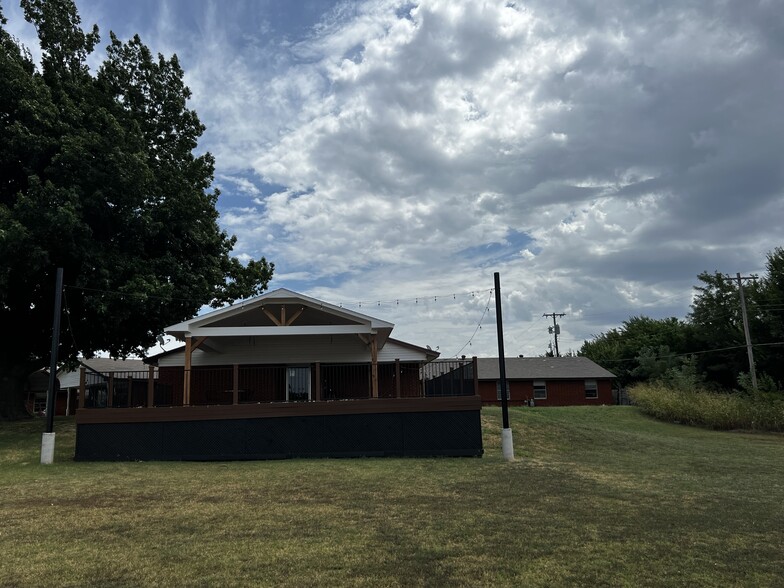 More Photos Of 2200 N Coltrane Rd, Oklahoma City Skilled Nursing Facility For Sale