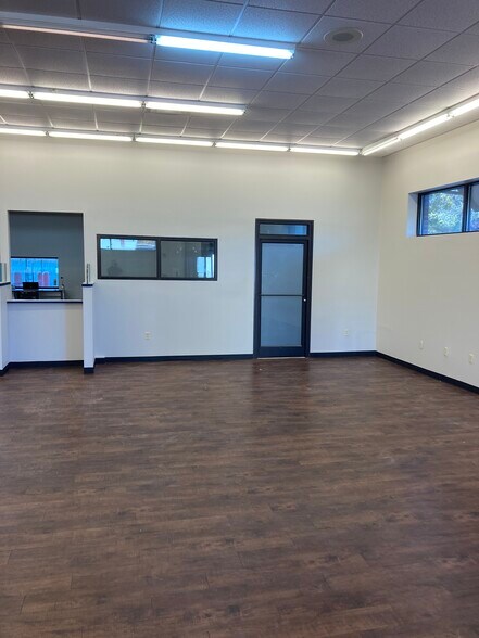 More Photos Of 533 W Nettleton Ave, Jonesboro Freestanding For Sale