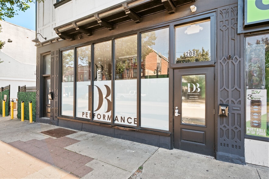 More Photos Of 200-208 E Eighth Ave, Munhall Freestanding For Sale