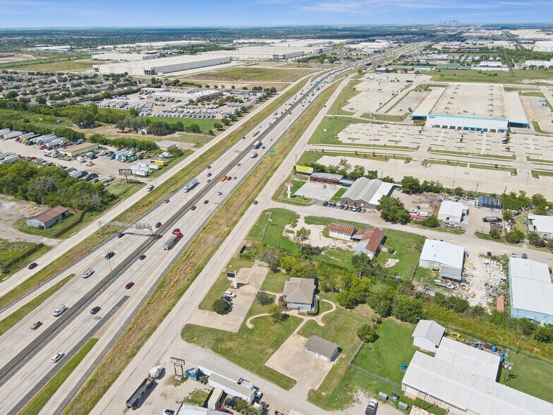 More Photos Of 113 Coad St, Fort Worth Office For Lease