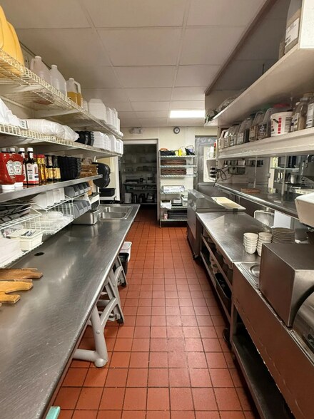 More Photos Of 48 E Joliet St, Schererville Restaurant For Sale
