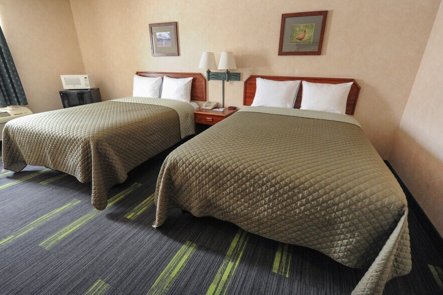 More Photos Of 815 E 8th Ave, Yuma Hotel For Sale