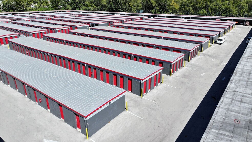 More Photos Of 450 Ansin Blvd, Hallandale Beach Self Storage For Sale