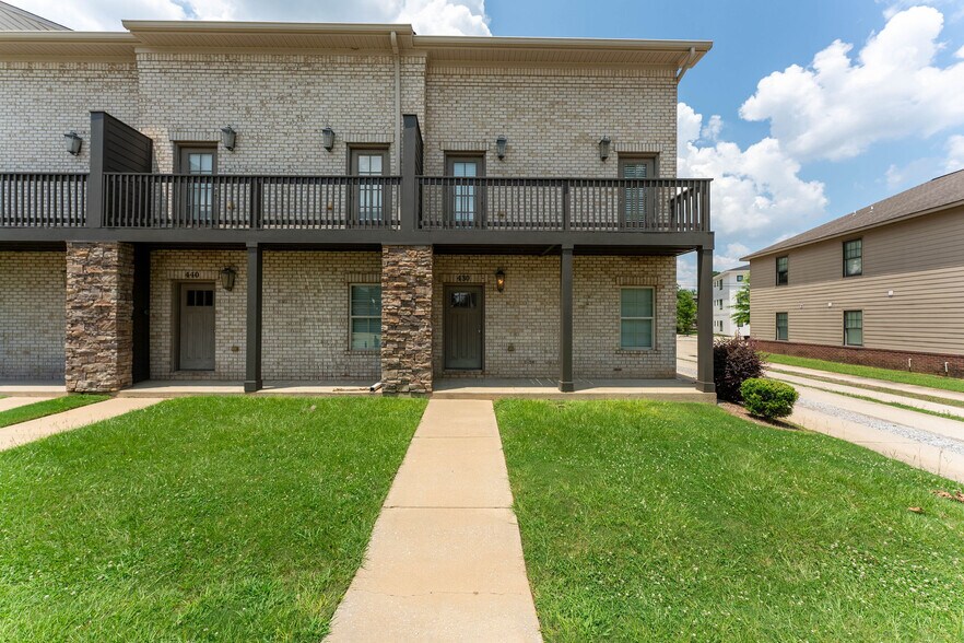 More Photos Of 403 Meador Dr, Tuscaloosa Multifamily For Sale