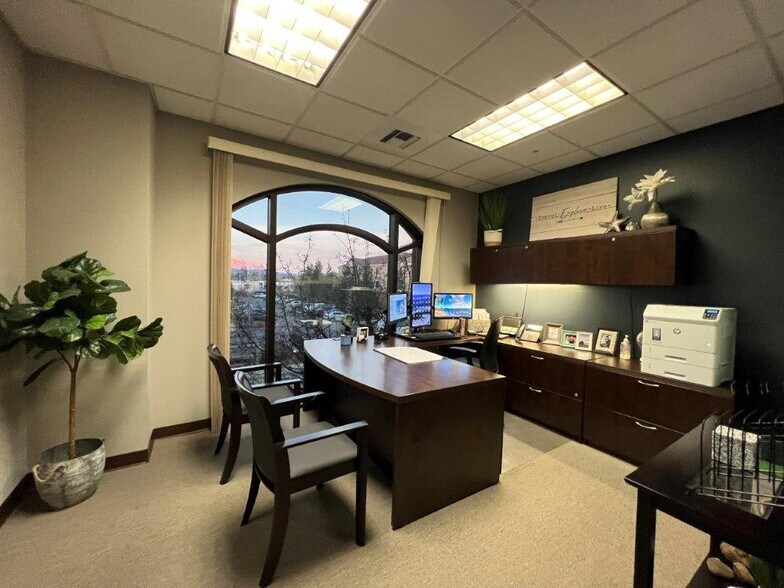 More Photos Of 930 Executive Way, Redding Office For Sale